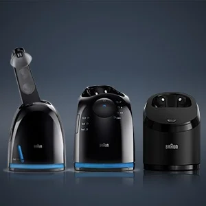 Braun Ladestationen für Rasierer, verschiedene Modelle in Schwarz mit blauen Akzenten.